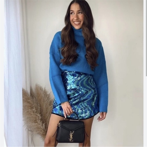 NWT Zara Sequin Mini Skirt, XS - Picture 4 of 11